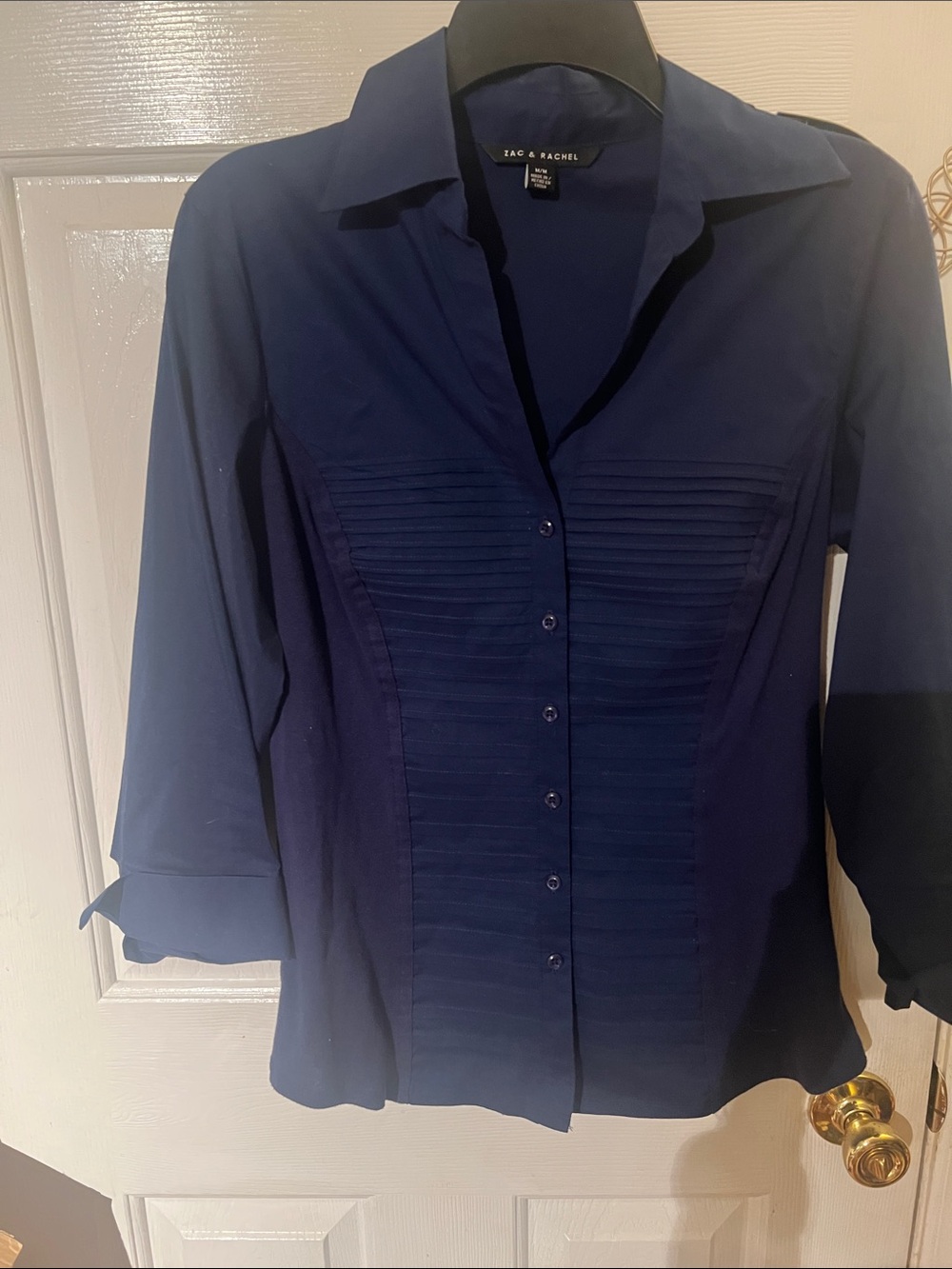 Zac & Rachel Women's Navy Button-Front Pleated Blouse, med.